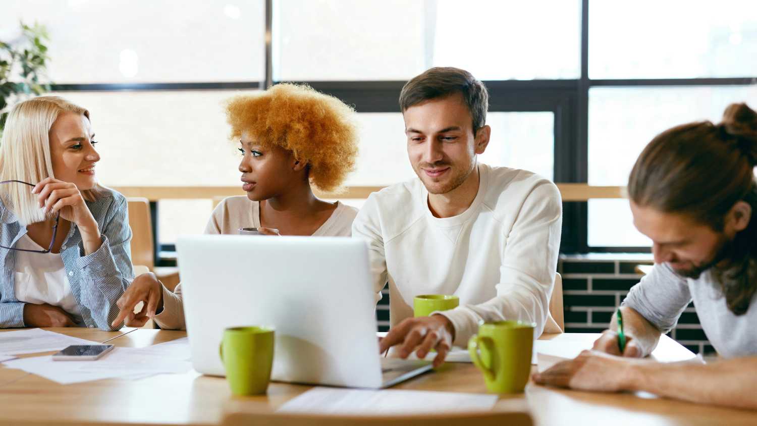 Boostez la visibilté digitale de votre marque grâce aux avis clients